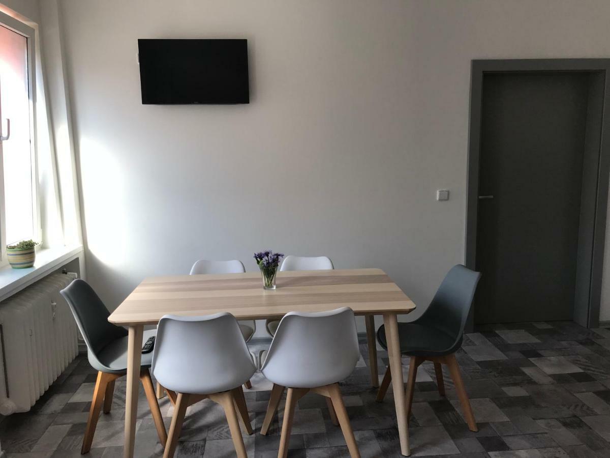 Apartman Havlickova كارلوفي فاري المظهر الخارجي الصورة
